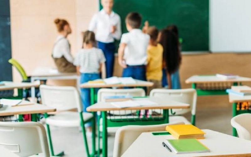 Δάσκαλος κατηγορείται ότι «έφαγε» χρήματα σχολικής εκδρομής και σκηνοθέτησε ληστεία για να δικαιολογηθεί