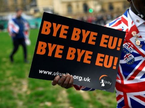 Brexit : Η μεγάλη ώρα έφτασε – Τα ανάμεικτα αισθήματα και η επόμενη ημέρα στη Βρετανία