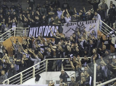 ΠΑΟΚ: «Όλοι μαζί στη μάχη σήμερα, όλοι μαζί στη μάχη μέχρι τέλους»