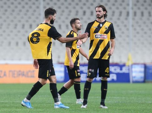 Πρόβλημα με Κλωναρίδη, στο Μιλάνο για την ειδική μάσκα ο Οικονόμου