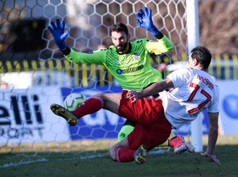 Λάζαρος και 2-0 ο Ολυμπιακός! (vid)