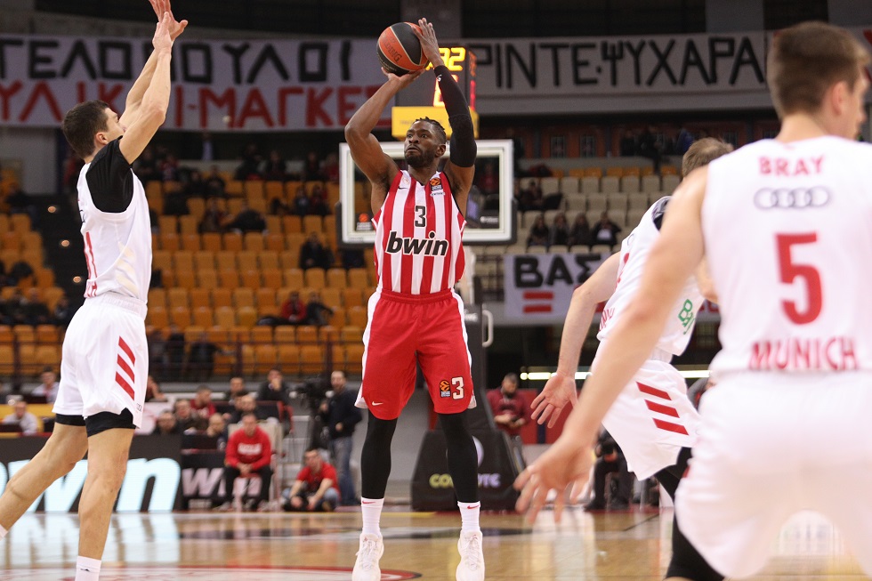 Τάπα ο Ρούμπιτ, τρίποντο στον αιφνιδιασμό ο Πολ (vid)