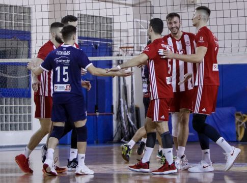 Ολυμπιακός: Ανετη πρόκριση στα προημιτελικά του Κυπέλλου (3-0)