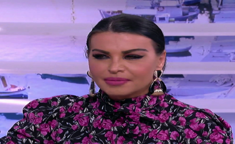 Η Νίνα Λοτσάρη για τις μικροεπεμβάσεις που έχει κάνει: «Αφού το κάνει κι η φίλη μου που είναι κομμώτρια, εγώ γιατί όχι;»