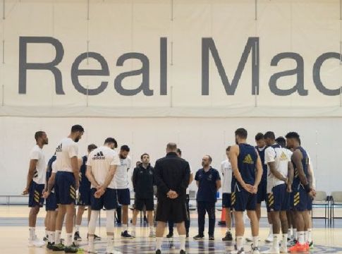 Ρεάλ Μαδρίτης: Ενός λεπτού σιγή στην προπόνηση για τον Κόμπι Μπράιαντ