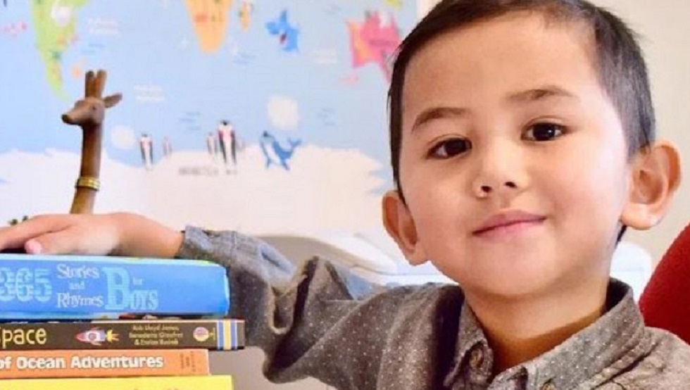 Bρετανία: Τρίχρονος – ιδιοφυία το νεώτερο μέλος της λέσχης των πιο έξυπνων ανθρώπων του πλανήτη