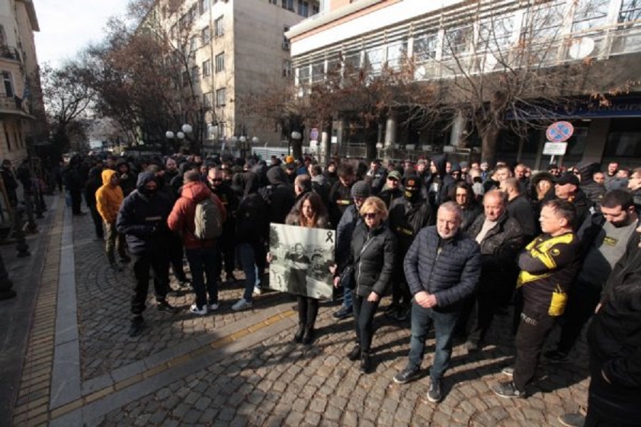 Διαμαρτυρία για τον Τόσκο στο ελληνικό προξενείο σε Σόφια και Λονδίνο (vid,pics)