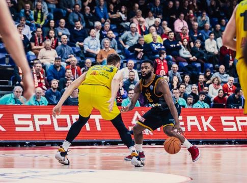 LIVE: ΑΕΚ – Άνβιλ