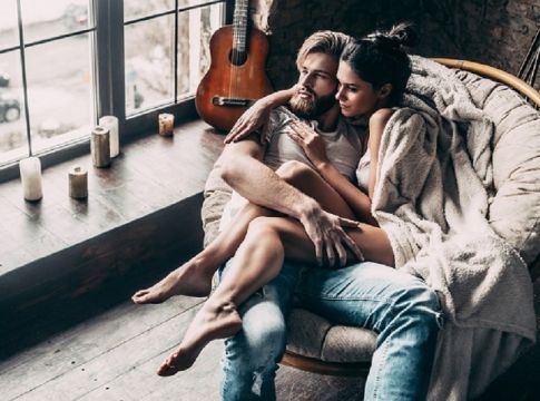 Κάνετε “πικάντικες” φαντασιώσεις; Δείτε πόσο φυσιολογικές είναι οι δικές σας