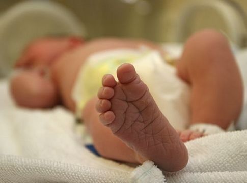 Σοκ με νοσοκόμα στη Γερμανία : Κατηγορείται ότι χορήγησε μορφίνη σε νεογνά