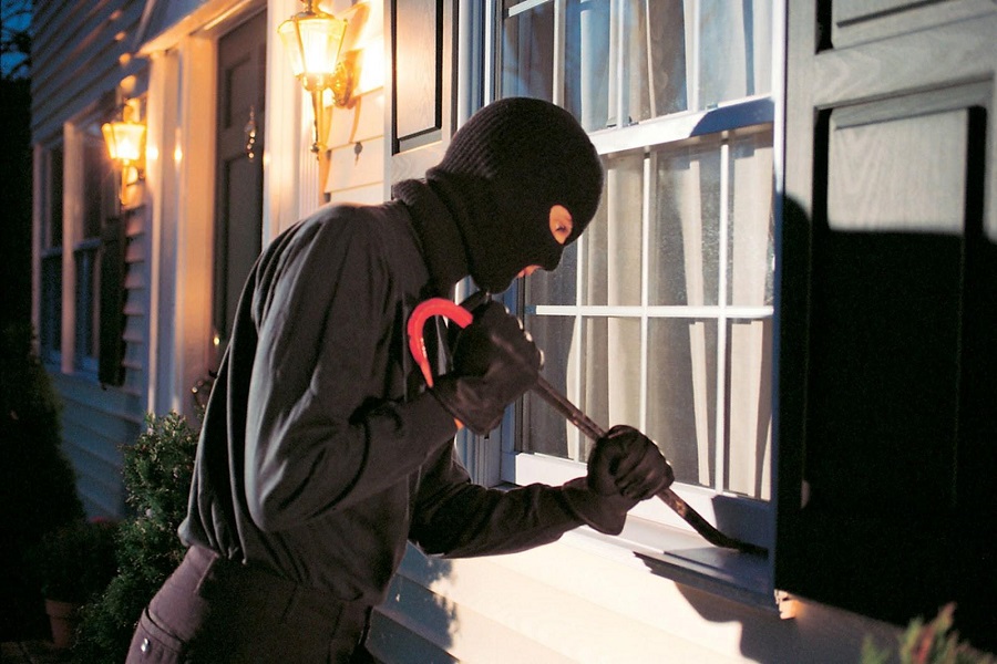 ΜΕΓΑΛΗ ΠΡΟΣΟΧΗ! Αυτά είναι τα λάθη που εκμεταλλεύονται οι διαρρήκτες