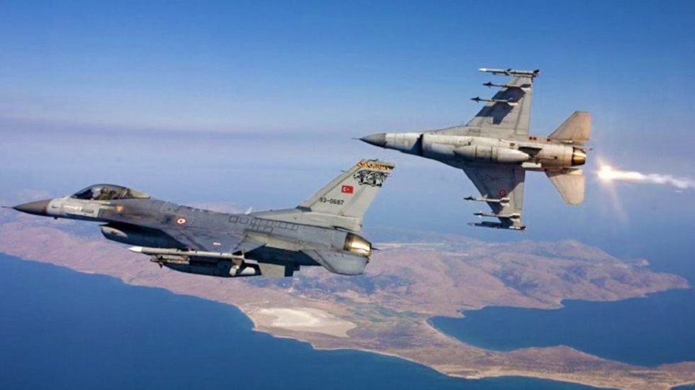 Υπερπτήσεις τουρκικών F-16 πάνω από τους Φούρνους