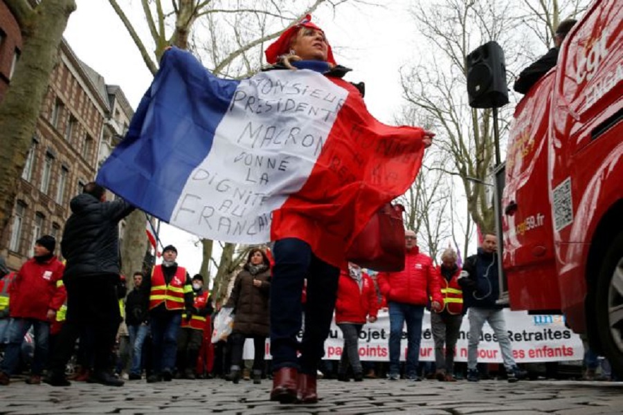 Γαλλία : Ο κοροναϊός προκάλεσε τη μεγαλύτερη πτώση του ΑΕΠ από το 1949