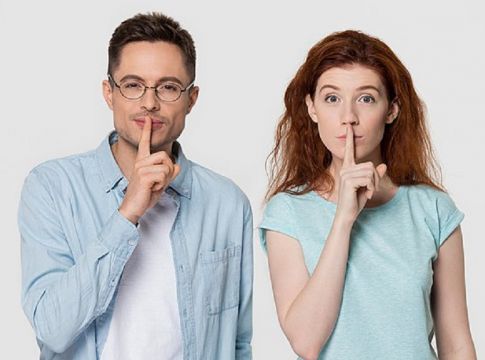 Το μεγαλύτερο ψέμα που λένε άντρες και γυναίκες μέσα σε μια σχέση είναι κοινό