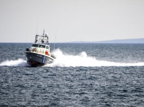 Αγνοείται ένας ναυτικός – Επιχείρηση του λιμενικού για τον εντοπισμό του