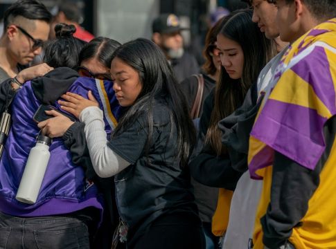 Κόμπε: Ανασύρθηκαν οι σωροί του μοιραίου ελικοπτέρου