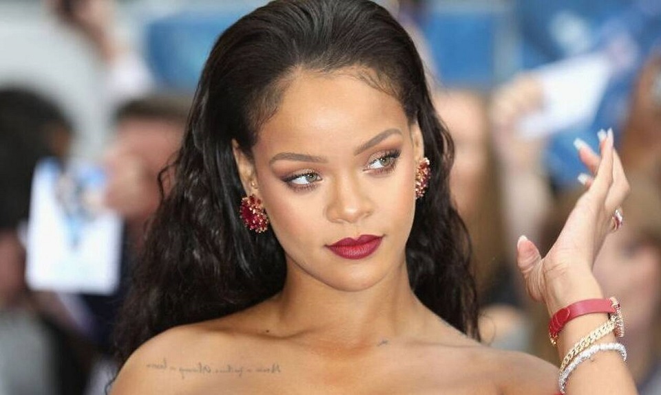 Γέννησε η Rihanna