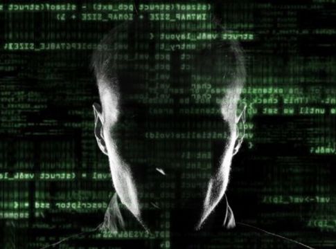 Υπουργοί, πολιτικοί, επιχειρηματίες, δημοσιογράφοι – Ονόματα πέραν πάσης υποψίας στη λίστα των υποκλοπών