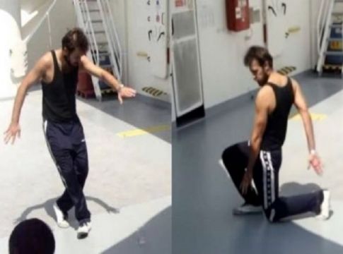 Το μάγκικο ζεϊμπέκικο Έλληνα ναυτικού στον Ατλαντικό με τις 500.000 προβολές (BINTEO)