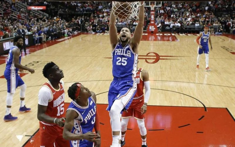 NBA Top 10: Στην κορυφή το φόλοου κάρφωμα του Μπεν Σίμονς (vid)