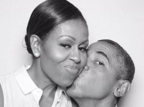 Ο Ομπάμα ρίχνει το twitter με τις ευχές για τη Μισέλ! «Χρόνια πολλά μωρό μου» (pics)