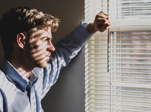 Πώς θα καταλάβεις ότι σε ξεπέρασε, σύμφωνα με το ζώδιό του