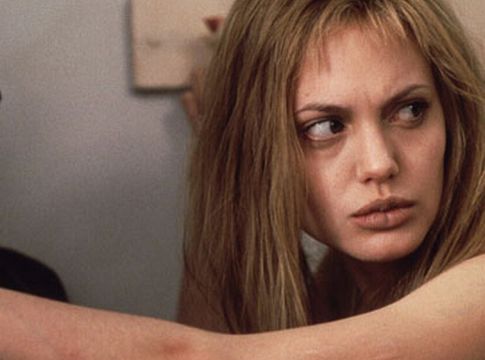 Ποια είναι η κόκκινη γραμμή σου; Το ζώδιό σου το φανερώνει!