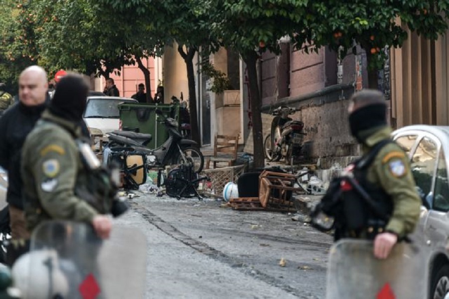 Κουκάκι: Ταυτοποιήθηκαν τέσσερα άτομα από την κατάληψη της οδού Ματρόζου