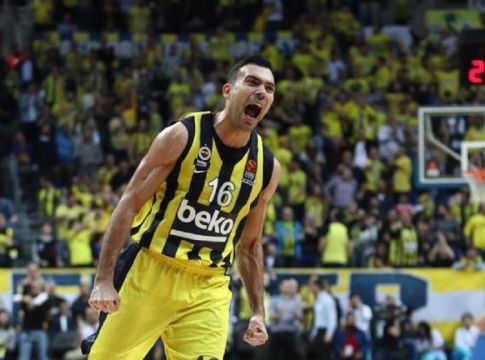 Σλούκας: Ξεπερνάει τον Ζήση και μπαίνει στο Top-10 των πασέρ της EuroLeague