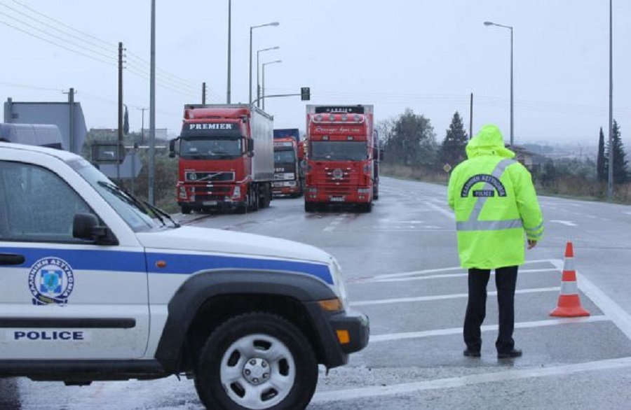 Πήλιο: Κυκλοφοριακό έμφραγμα εν μέσω χιονιά