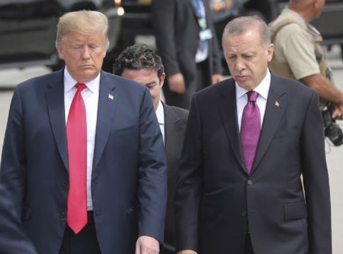 Τηλεφωνική επικοινωνία Τραμπ – Ερντογάν για Ιντλίμπ και Λιβύη