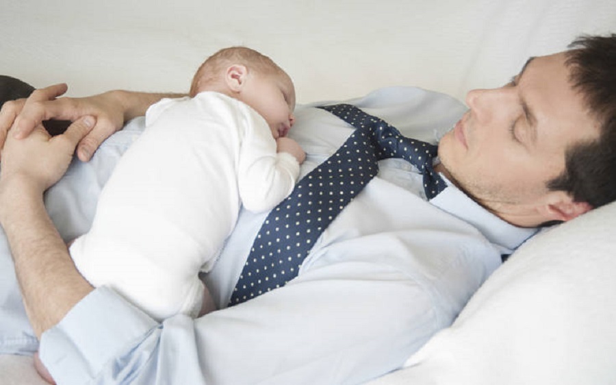 Φινλανδία: Επτάμηνη άδεια πατρότητας μετ’ αποδοχών στους πατέρες όπως και στις μητέρες