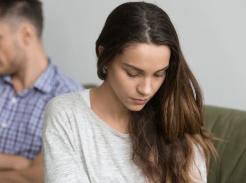 «Τα 5 μαθήματα ζωής που πήρα όταν απάτησα τον άντρα μου»: Μια σύζυγος εξομολογείται