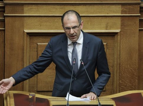 Στην Ελβετία ο Γεραπετρίτης, τις επόμενες μέρες συνάντηση με Ινφαντίνο