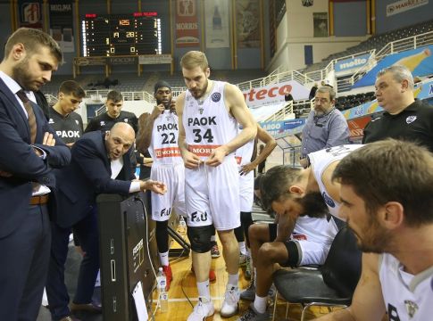 «Ντόπες» από τον κόσμο στην προπόνηση του ΠΑΟΚ