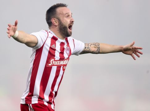 Ματιέ Βαλμπουενά : Μόνος του και όλοι τους