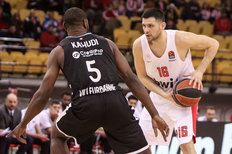 LIVE: Ολυμπιακός – Βιλερμπάν 77-68 (Τελικό)