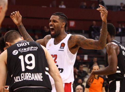 Euroleague Top 10: Το απίστευτο κάρφωμα του Έλις στην κορυφή (vid)