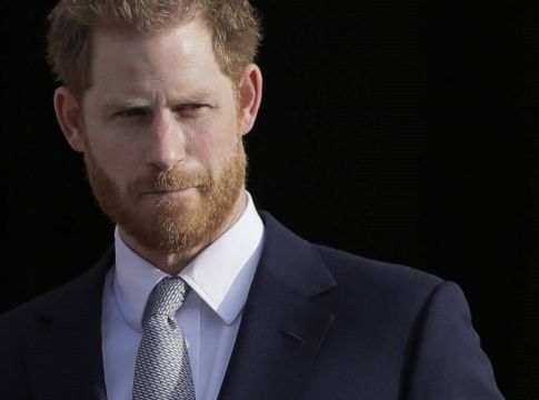 Πρίγκιπας Harry: Η μεγάλη επιστροφή στη Μ. Βρετανία και η ατάκα που προκάλεσε χαμό