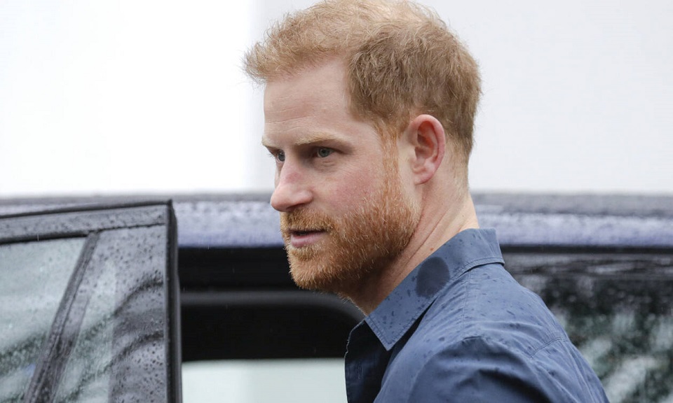 Αλλαγή καριέρας; Ο πρίγκιπας Harry συνάντησε τον βασιλιά της ροκ και το αποτέλεσμα ήταν μαγικό