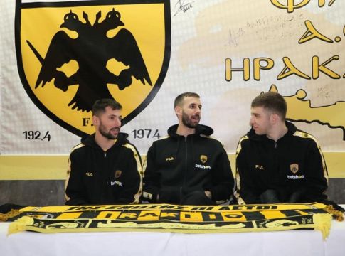 Αποθέωση για την ΑΕΚ στον Σ.Φ. Ηρακλείου ενόψει τελικού (pics)