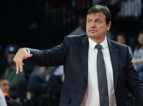 Αταμάν : «Η Φενέρ έχει πολλές πιθανότητες να κατακτήσει τον τίτλο»