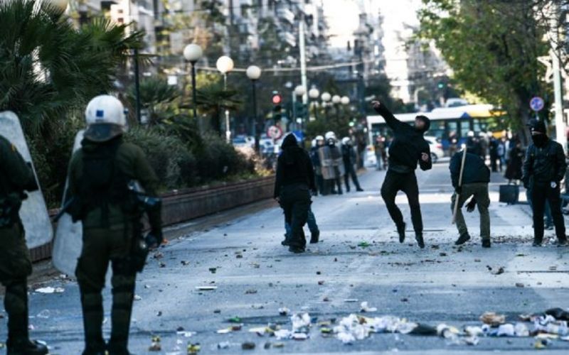 Επεισόδια στην ΑΣΟΕΕ – Έκλεισε η Πατησίων