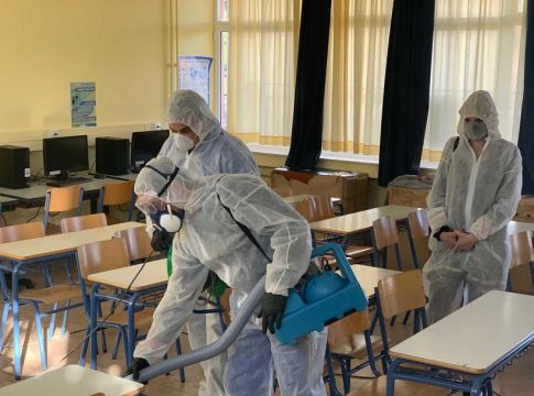 Κορονοϊός: Οδηγίες για το πώς θα είναι ασφαλείς στο σχολείο οι μαθητές