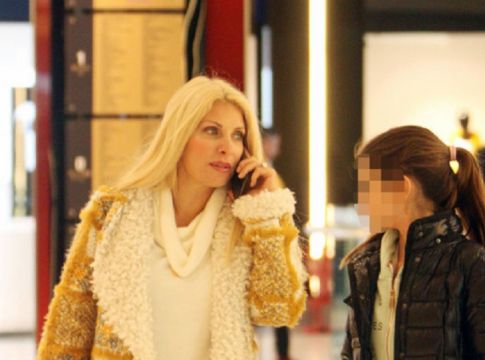 Η Ελένη Μενεγάκη αποκαλύπτει πότε τα παιδιά της κατάλαβαν πως είναι διάσημη