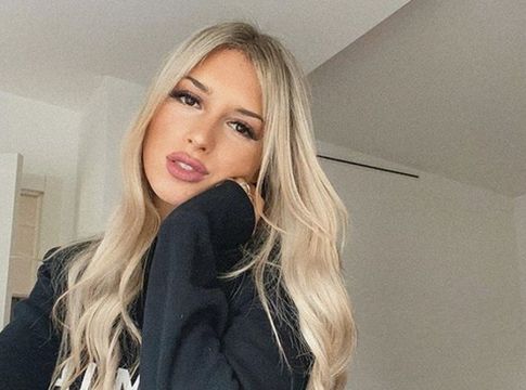 Εσύ έχεις δει το κορίτσι του Λαουτάρο Μαρτίνες; (pics)