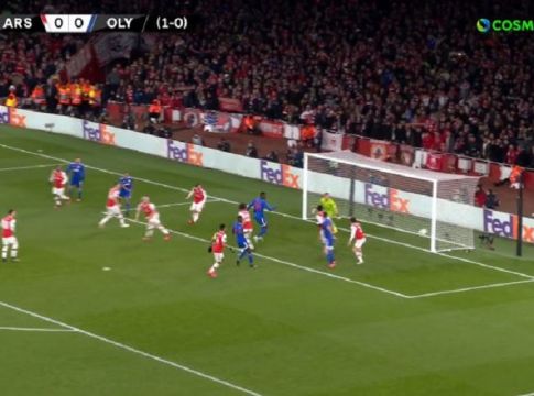 Ο Σισέ με κεφαλιά κάνει το 1-0 για τον Ολυμπιακό (vids)