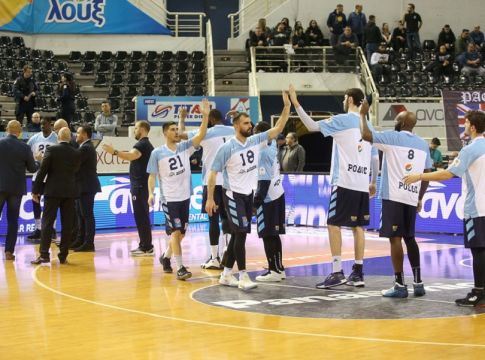 Ο Κολοσσός με τα μάτια του Άρη