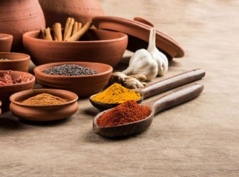 Το μπαχαρικό που κάνει καλό στον… εγκέφαλο!