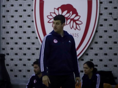 Παντελάκης: «Η νίκη αφιερωμένη στα θύματα της Θύρας 7»